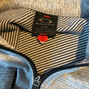 Oakley hydrolix 1/4 zip, large